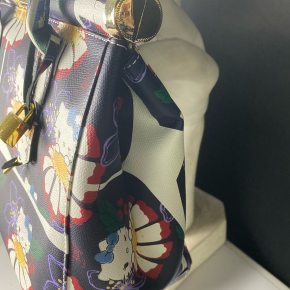 Fun Kitty Statement Bag - Picture 9 of 9